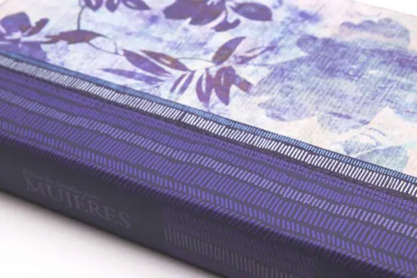 Biblia de Estudio Mujeres Tapa Dura Azul Floreado